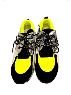 Womens STEVE MADDEN Cliff Sneakers, Size 7